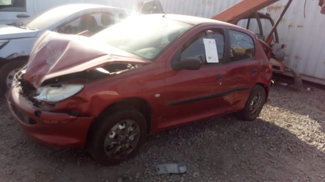  Peugeot 206  USADO